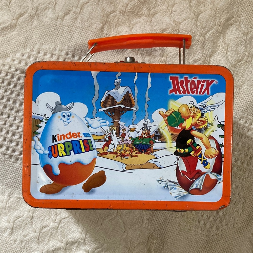 Vintage Asterix Kinder Surprise Orange Lunchbox 6”x4 1/4”
